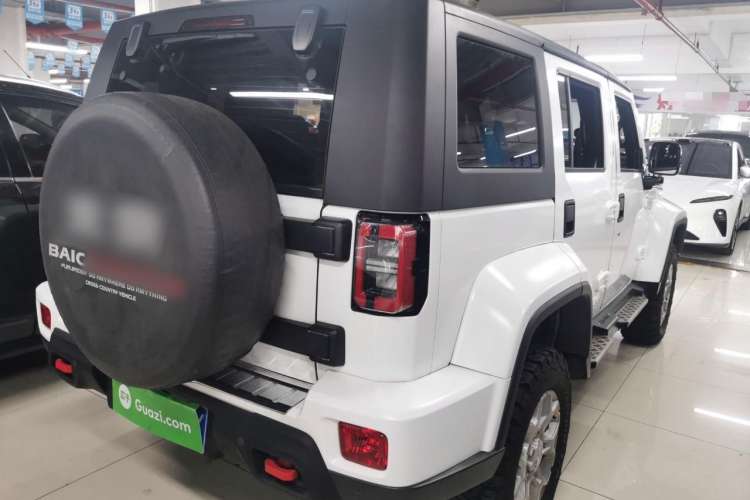 Used BAIC Off-Road BJ40 2021 2.3T Manual Four-Wheel Drive Blade Hero Edition Pioneer Version
