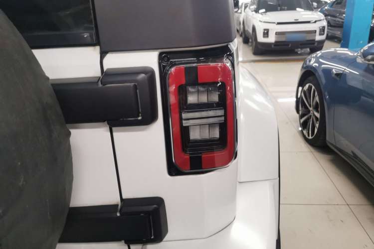 Used BAIC Off-Road BJ40 2021 2.3T Manual Four-Wheel Drive Blade Hero Edition Pioneer Version
