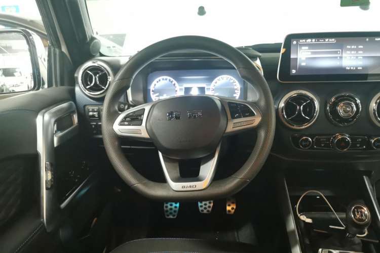 Used BAIC Off-Road BJ40 2021 2.3T Manual Four-Wheel Drive Blade Hero Edition Pioneer Version
