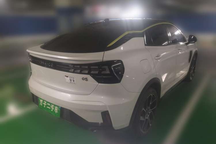 Used Lynk & Co 05 2020 2.0TD Two-Wheel Drive Shine Halo
