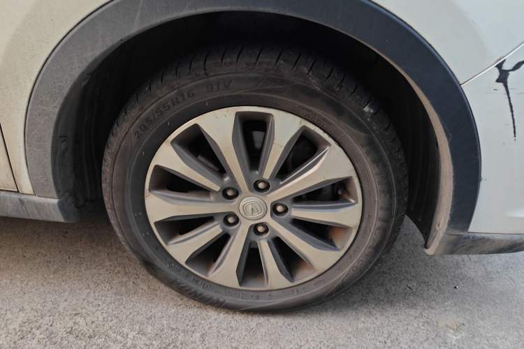 Used CHANGAN Lingxuan 2017 1.6L Manual Happiness Edition
