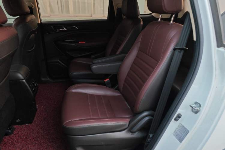 Used CHANGAN Lingxuan 2017 1.6L Manual Happiness Edition
