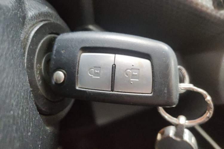 Used Nissan Kicks 2017 1.5L Manual Cool Dynamic Edition
