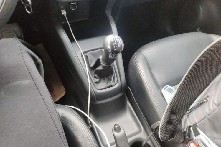 Used Nissan Kicks 2017 1.5L Manual Cool Dynamic Edition
