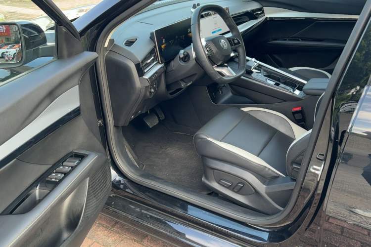 Used MG 5 Scorpio 2022 1.5T Luxury Edition