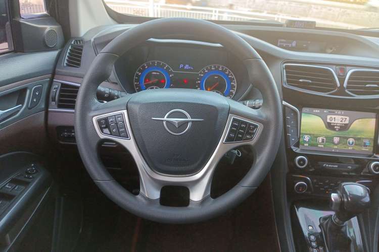 Used Haima V70 2016 1.5T Automatic Comfort & Enjoyment Version 7 Seats
