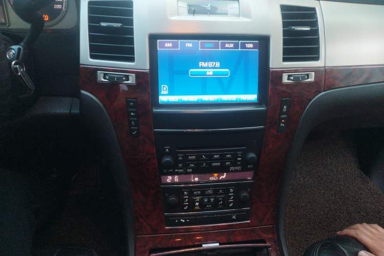 Used Cadillac Escalade 2010 6.0 Hybrid