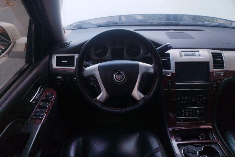 Used Cadillac Escalade 2010 6.0 Hybrid