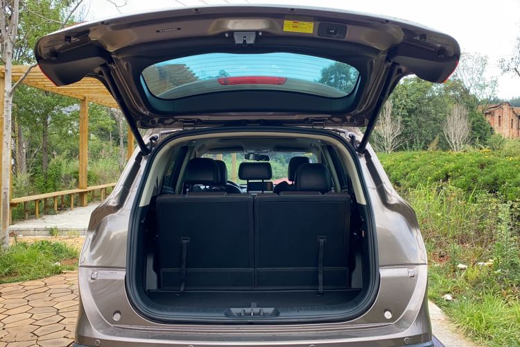 Used Dongfeng Fengon 580 2017 1.5T CVT Smart Connectivity Model