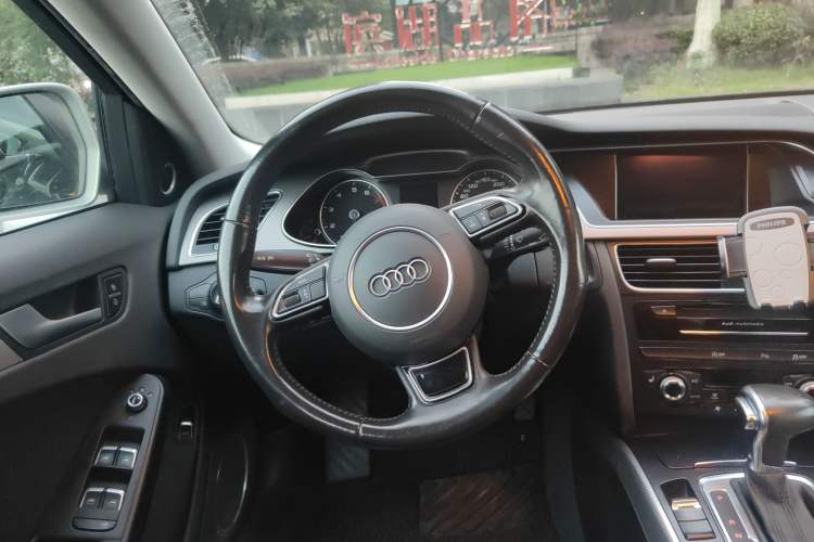 Used Audi A4 2014 40 TFSI allroad quattro plus version
