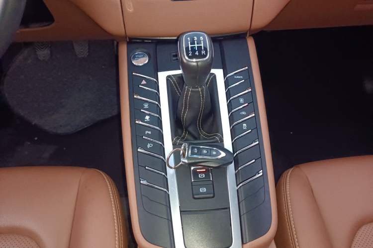 Used Zotye SR9 2017 2.0T Manual "Ultimate Light" Edition