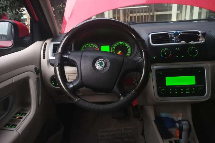Used Skoda Fabia 2009 1.6L Automatic Crystal Edition