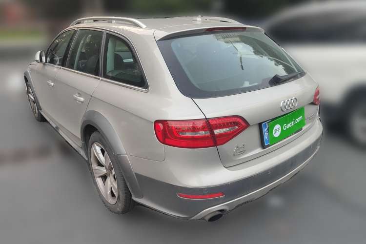 Used Audi A4 2014 40 TFSI allroad quattro plus version
