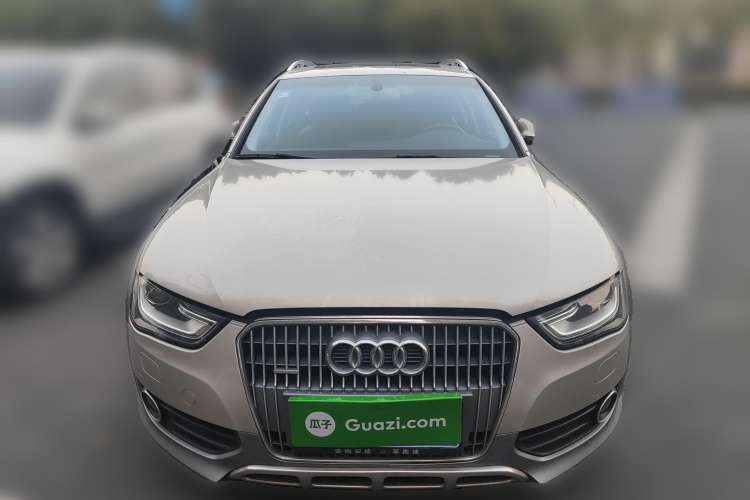 Used Audi A4 2014 40 TFSI allroad quattro plus version
