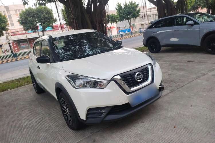 Used Nissan Kicks 2017 1.5L Manual Cool Dynamic Edition
