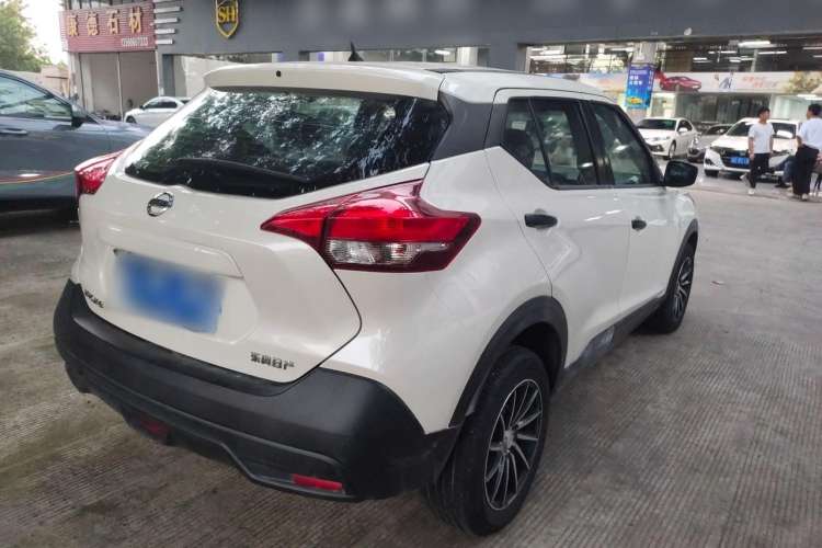 Used Nissan Kicks 2017 1.5L Manual Cool Dynamic Edition
