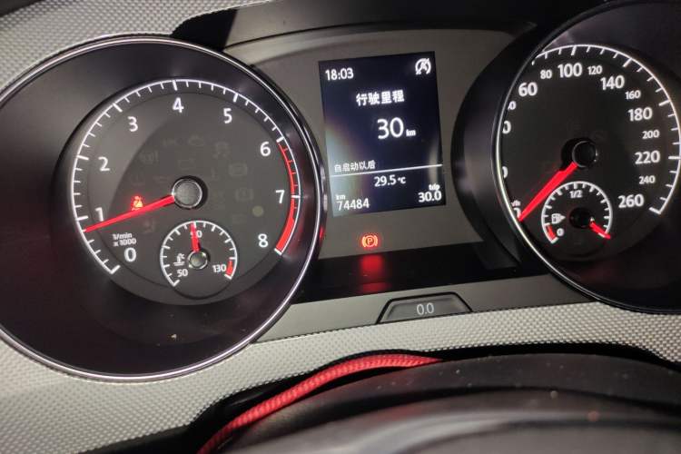 Used Volkswagen Golf Sportsvan 2016 230TSI Automatic Trend Edition Odometer Close Up