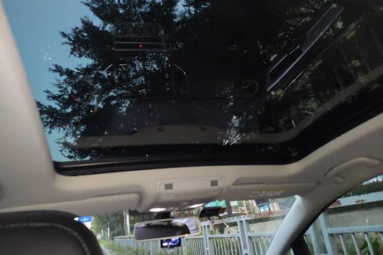 Used Volkswagen Golf Sportsvan 2016 230TSI Automatic Trend Edition Headliner