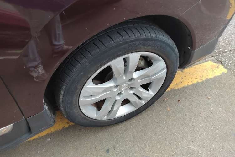 Used Peugeot 3008 2016 1.6THP Automatic Classic Edition