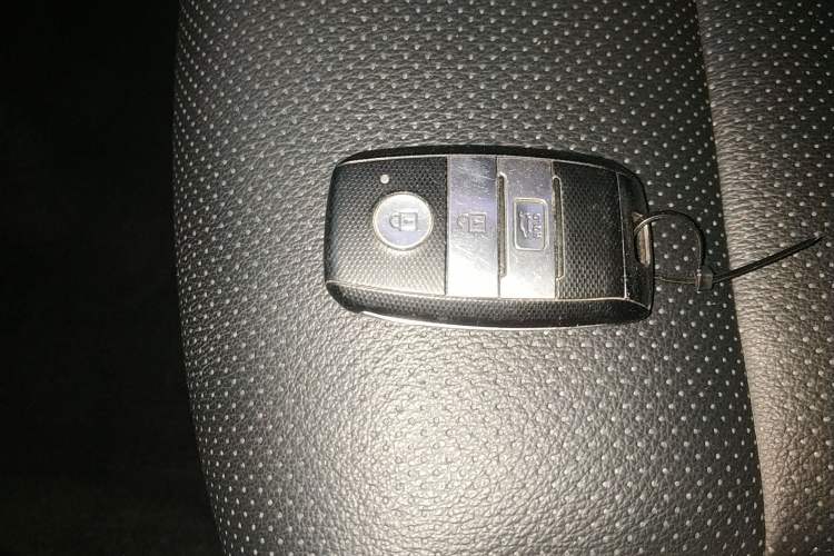 Used Kia KX Cross 2017 1.4L AT GLS