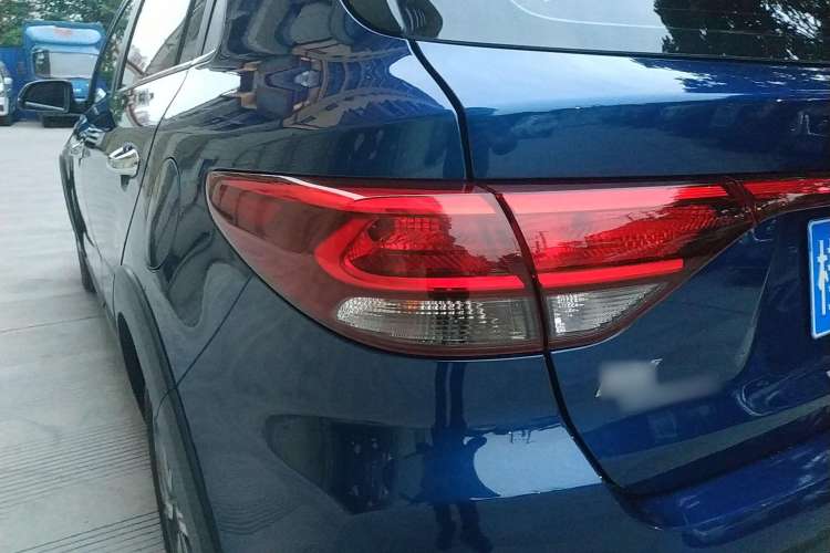 Used Kia KX Cross 2017 1.4L AT GLS