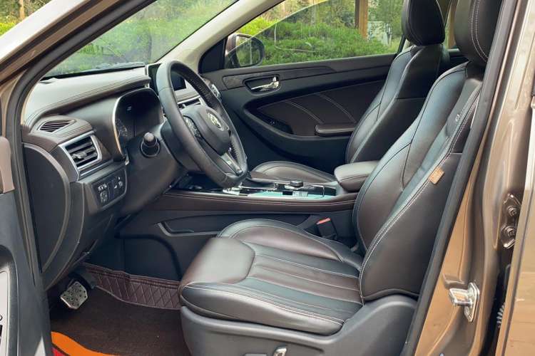 Used Dongfeng Fengon 580 2017 1.5T CVT Smart Connectivity Model