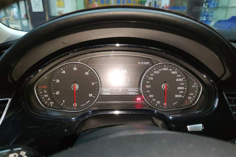 Used Audi A8 2012 A8L 45 TFSI quattro Comfort model
