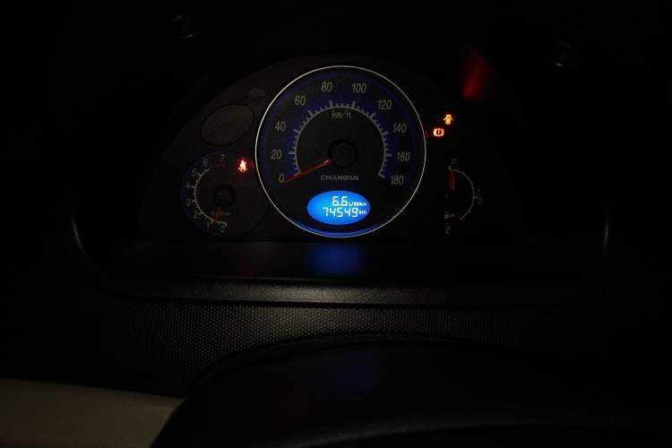 Used CHANGAN Benni mini 2012 1.0L Manual Fashion Edition China IV Standard
