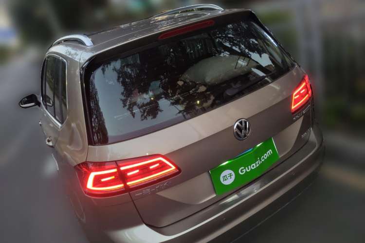 Used Volkswagen Golf Sportsvan 2016 230TSI Automatic Trend Edition Rear Left 45 Deg