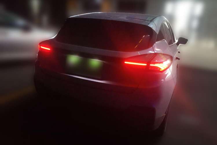 Used Geometry C 2020 Premium Range Version 400 KM C+