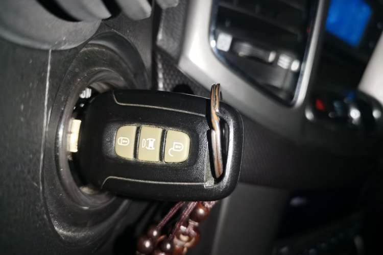 Used Chevrolet Captiva 2011 2.4 AT 7-Seater Luxury Edition