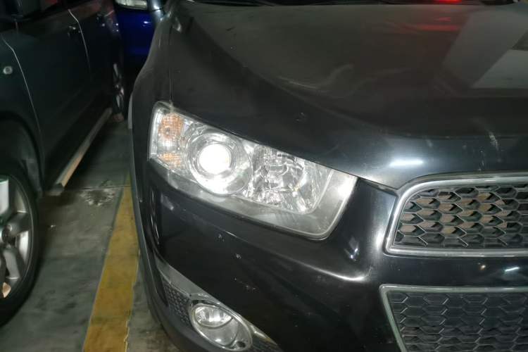 Used Chevrolet Captiva 2011 2.4 AT 7-Seater Luxury Edition