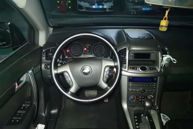 Used Chevrolet Captiva 2011 2.4 AT 7-Seater Luxury Edition