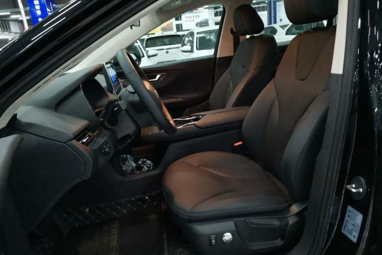 Used Hongqi E-QM5 2021 Charging Version Flagship Edition
