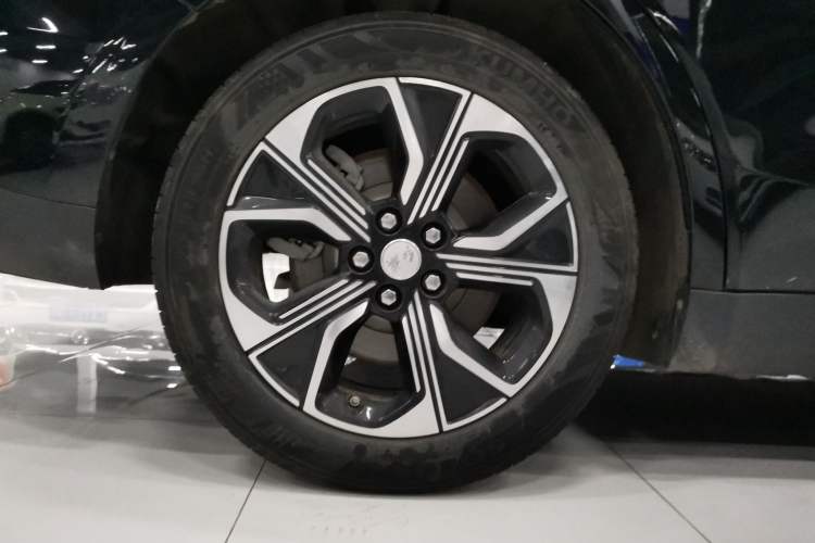 Used Hongqi E-QM5 2021 Charging Version Flagship Edition
