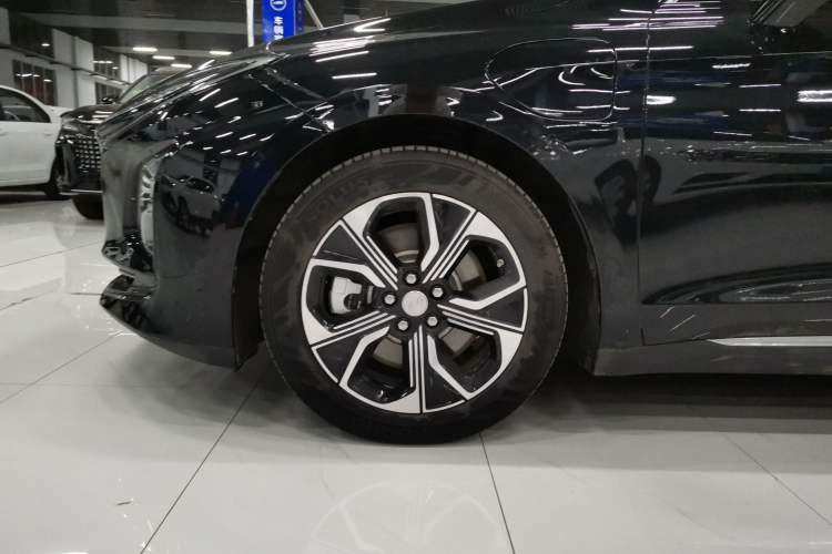 Used Hongqi E-QM5 2021 Charging Version Flagship Edition
