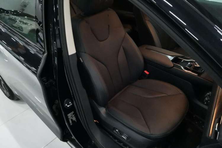 Used Hongqi E-QM5 2021 Charging Version Flagship Edition
