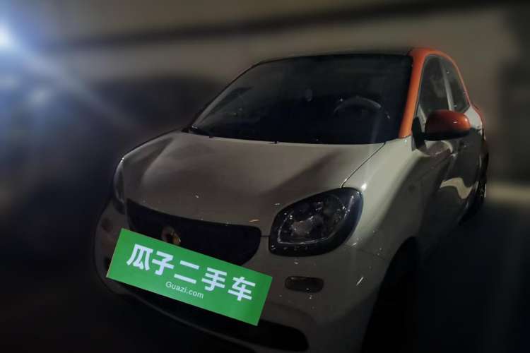 Used smart forfour 2016 0.9T 66 kW Pioneer Edition