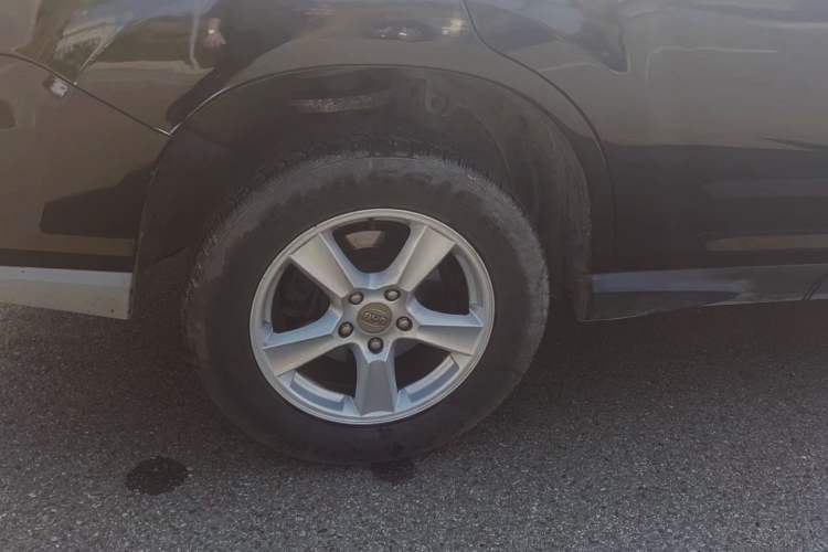 Used BYD S6 2014 1.5TI Manual Luxury 7-Seater
