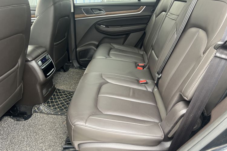 Used Roewe RX8 2018 30T Smart Connectivity All-Wheel Drive Supreme Edition
