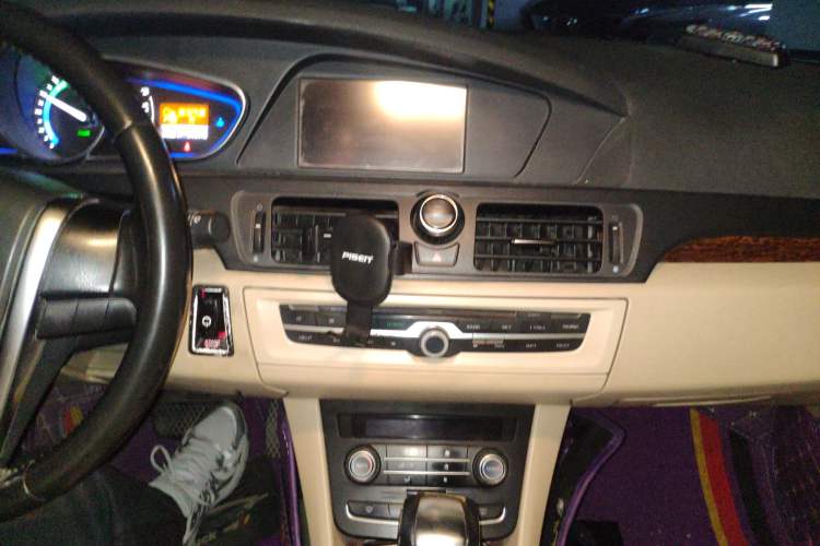 Used Roewe e550 2014 Flagship Edition
