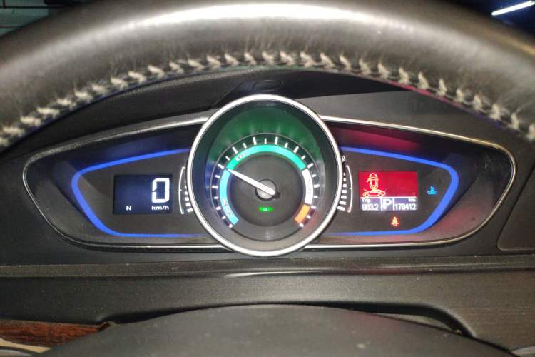 Used Roewe e550 2014 Flagship Edition
