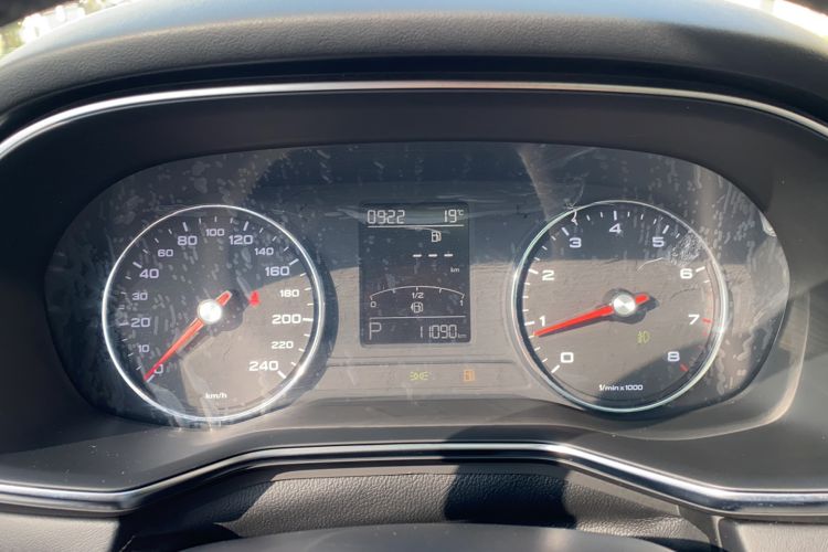 Used Roewe RX8 2019 30T Two-Wheel Drive Supreme Flagship Edition