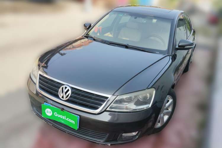 Used Volkswagen Passat 2009 2.0L MFI Automatic Luxury Edition