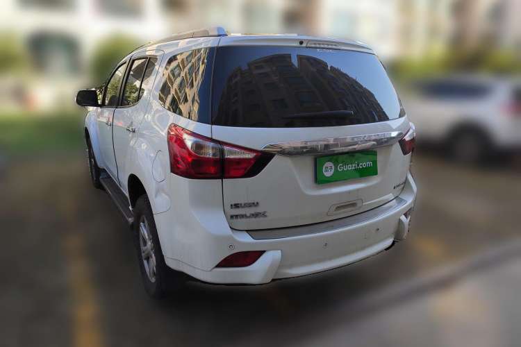 Used Isuzu mu-X 2015 3.0T 4x4 Automatic Luxury 7-Seater