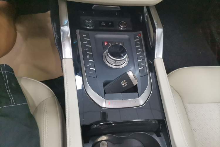 Used Zotye T700 2017 1.8T Dual-Clutch Luxury Model