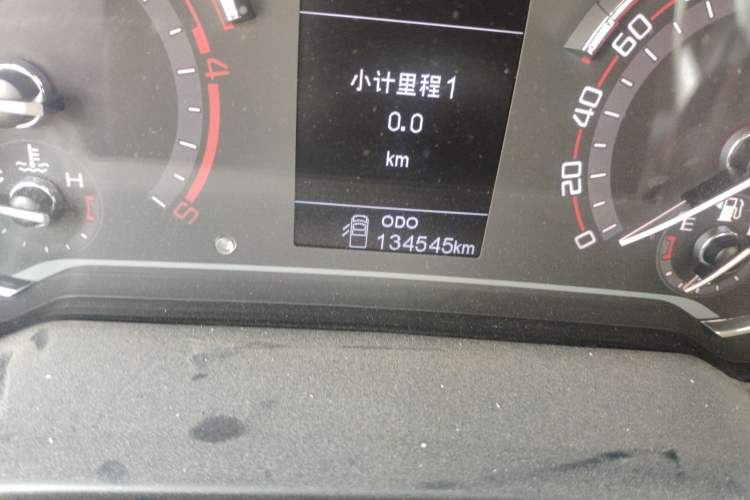 Used SAIC MAXUS T60 2017 2.8T Diesel Manual Two-Wheel Drive High-Ride Elite Long-Body Emission Standard V
