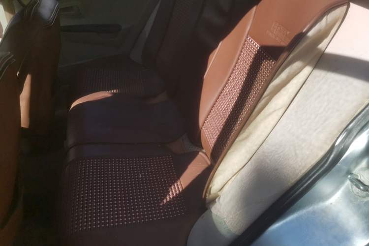 Used Soueast V3 Lingyue 2012 Revised Version 1.5L Manual Comfort Edition Left Rear Seat