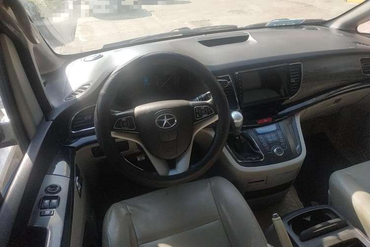 Used JAC Refine M5 2014 1.9T Diesel Manual Business Edition
