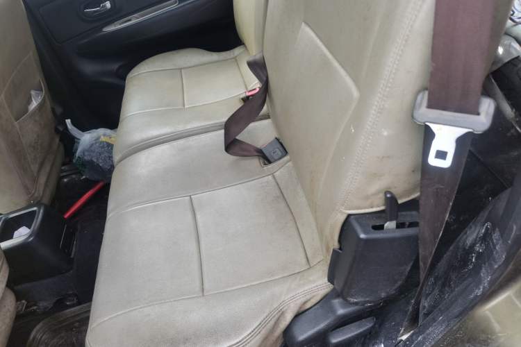 Used FAW Senya S80 2011 1.5L Manual 5-Seater Urban Elite Edition
